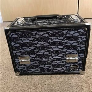 Caboodles Makeup Case